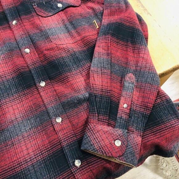 Legendary Whitetails Men's Buck Camp Red/Black Plaid Flannel Shirt Sz. L - Picture 10 of 12